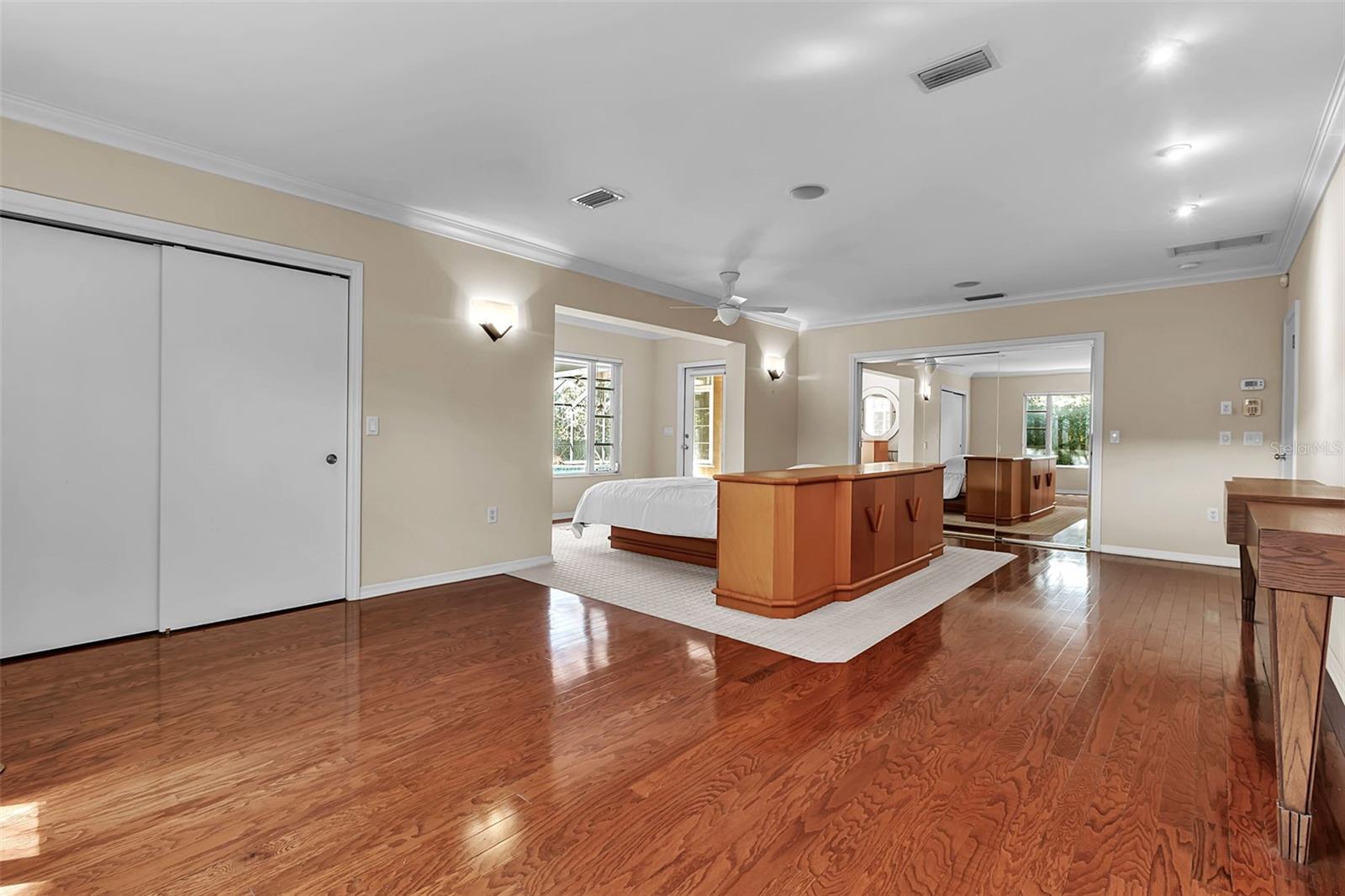 Image 41 of 64 For 1714 South Drive