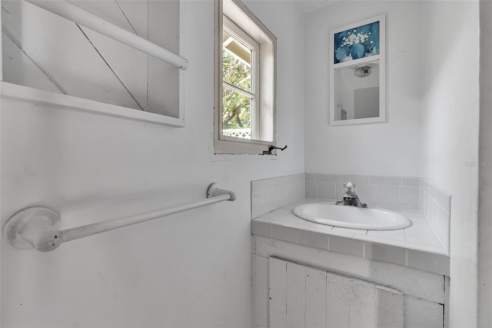 Image 49 of 64 For 1714 South Drive