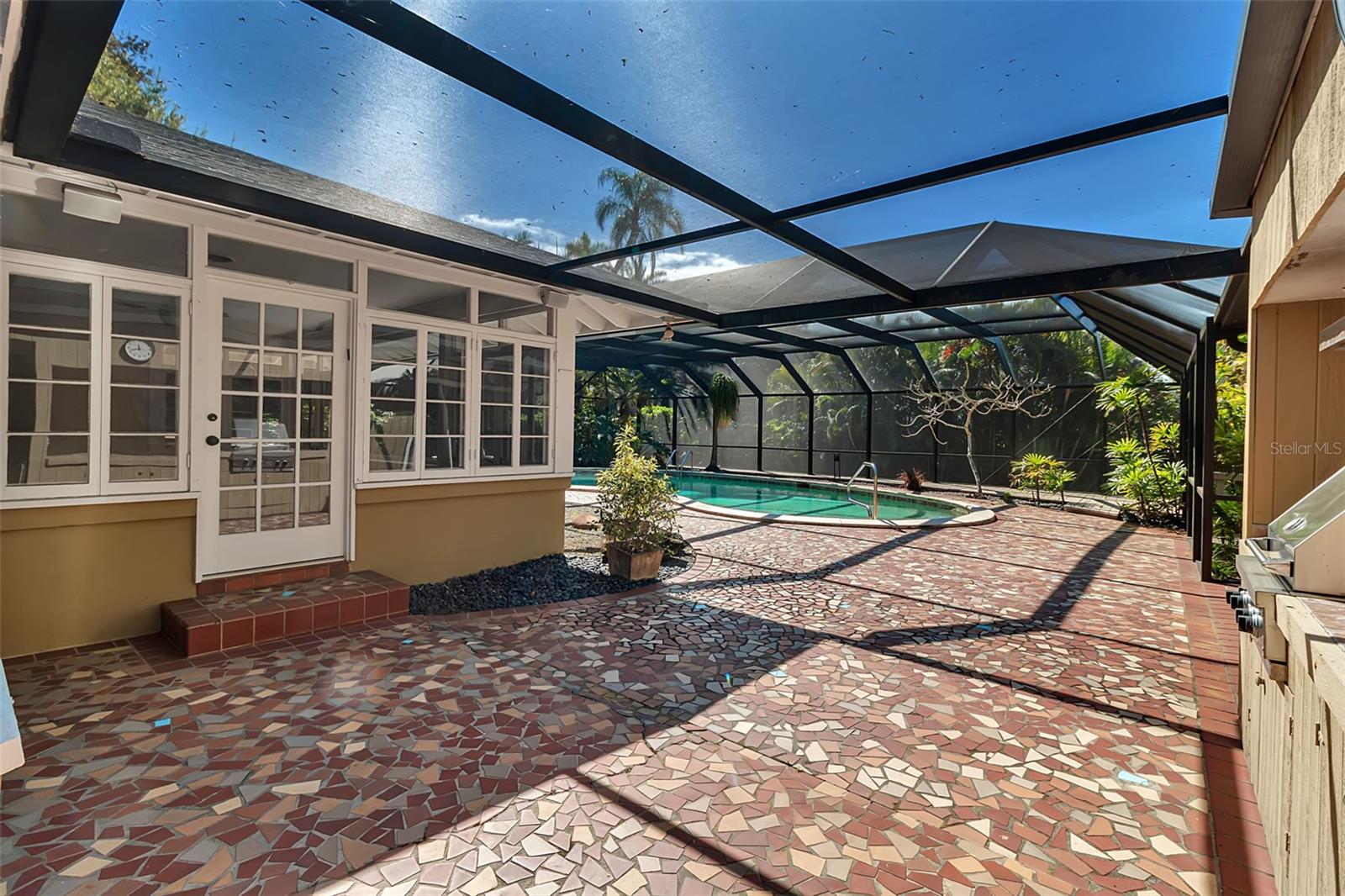 Image 50 of 64 For 1714 South Drive