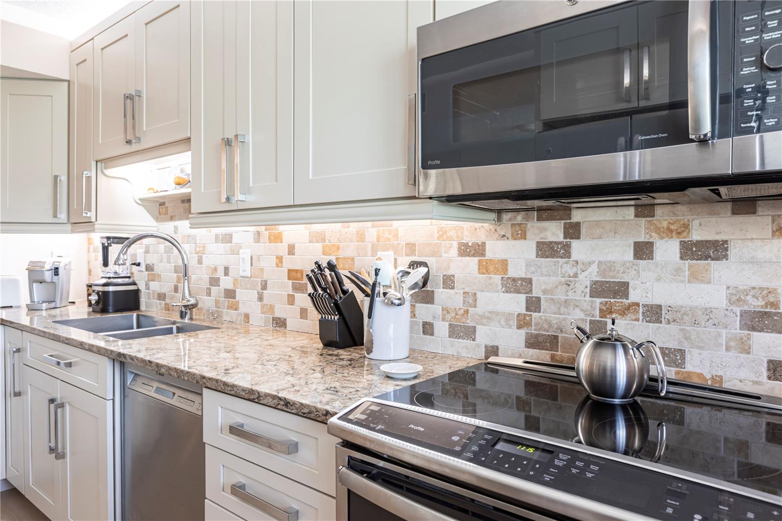 Image 12 of 60 For 1531 Clower Creek Drive Ha245