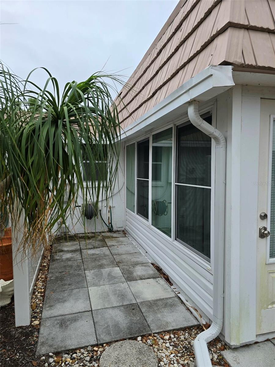 Image 10 of 10 For 2321 Canalbluff Place V296