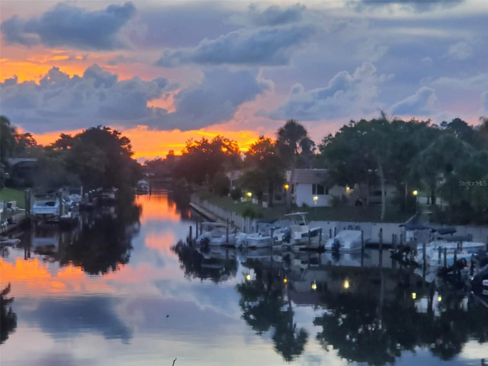 Image 3 of 10 For 2321 Canalbluff Place V296