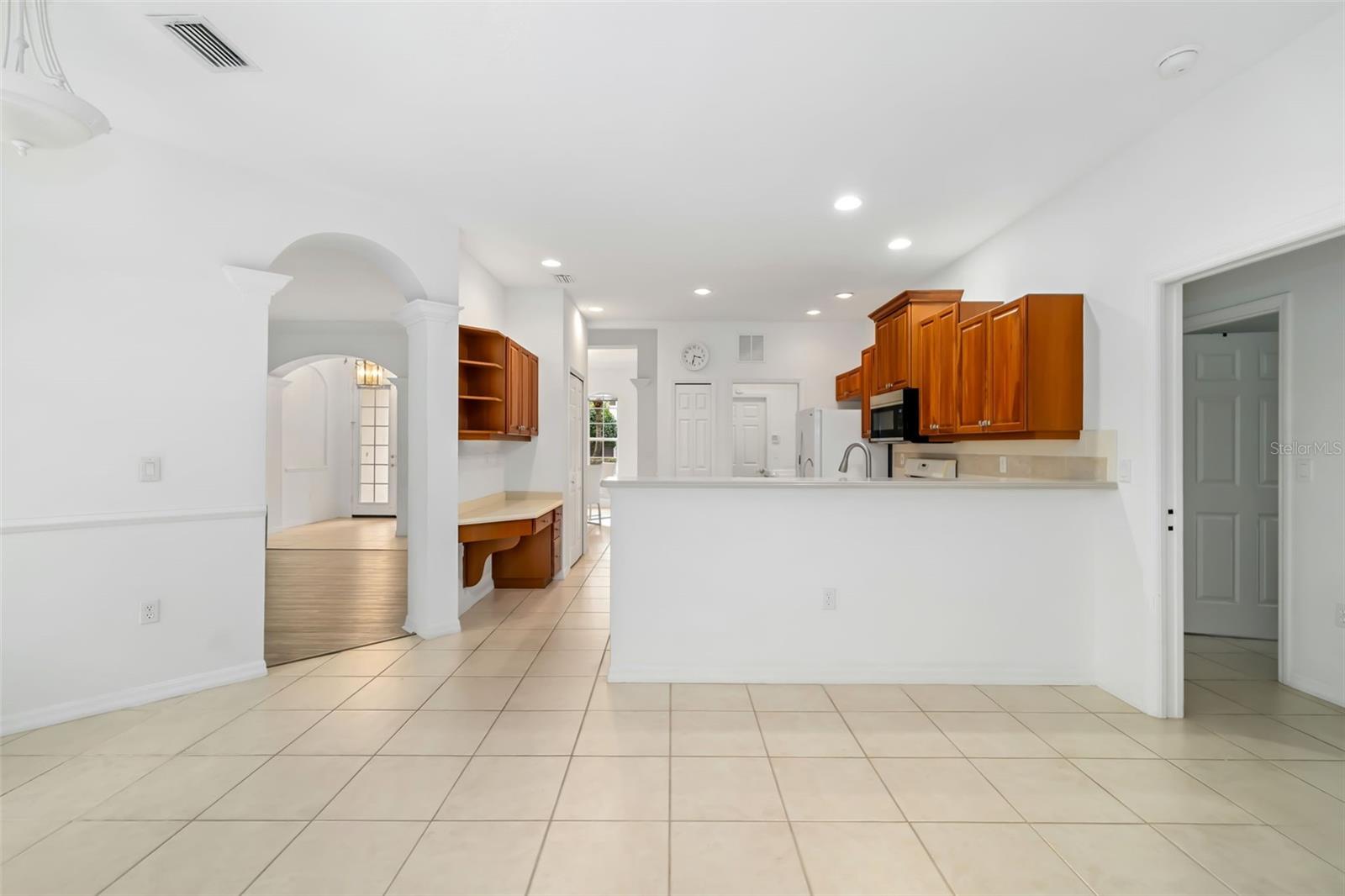 Image 17 of 79 For 7418 Monte Verde