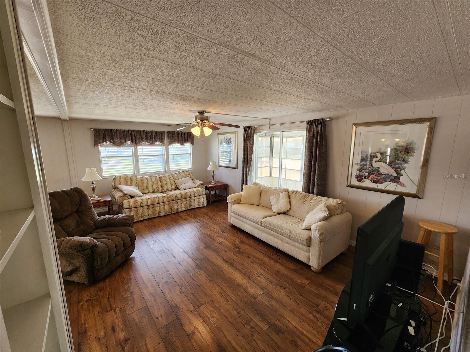 Image 11 of 33 For 808 53rd Avenue E 256