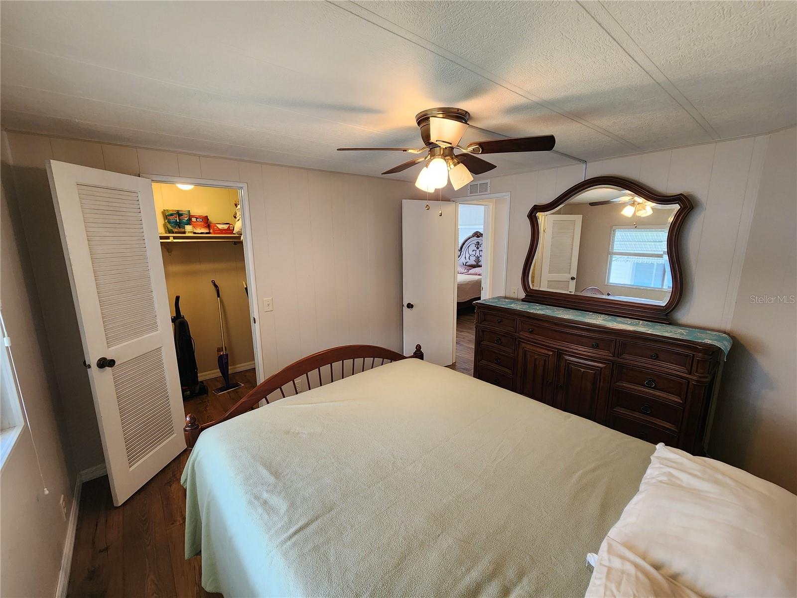 Image 16 of 33 For 808 53rd Avenue E 256