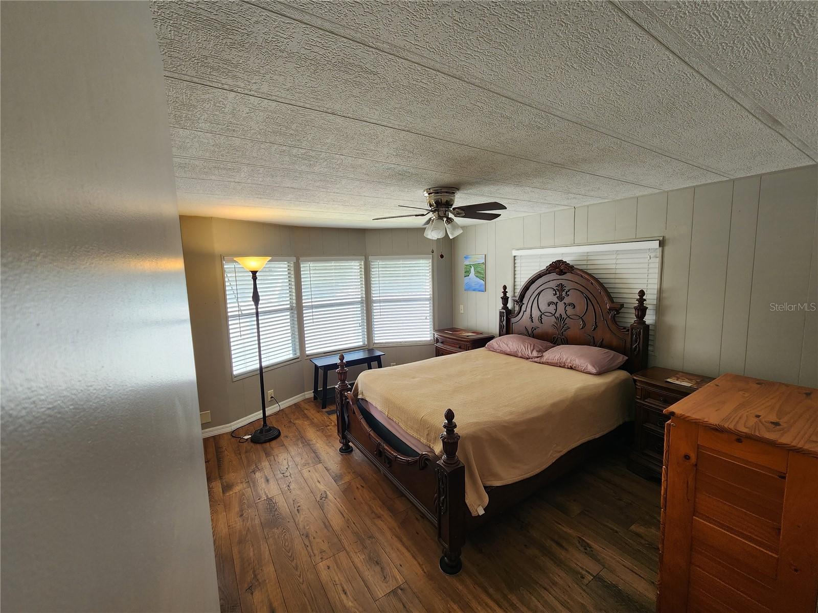 Image 18 of 33 For 808 53rd Avenue E 256