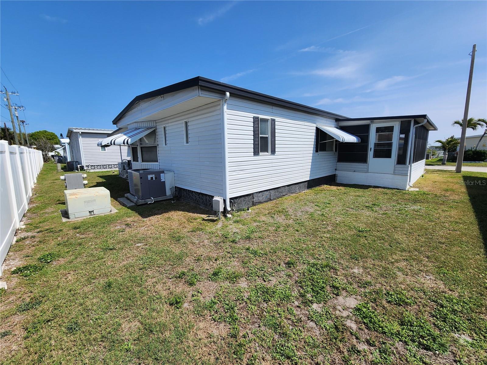 Image 32 of 33 For 808 53rd Avenue E 256