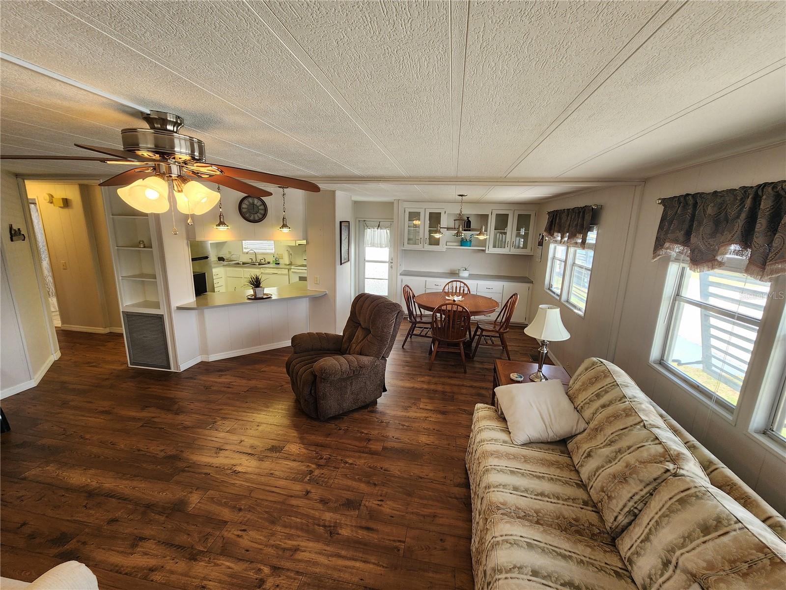 Image 9 of 33 For 808 53rd Avenue E 256