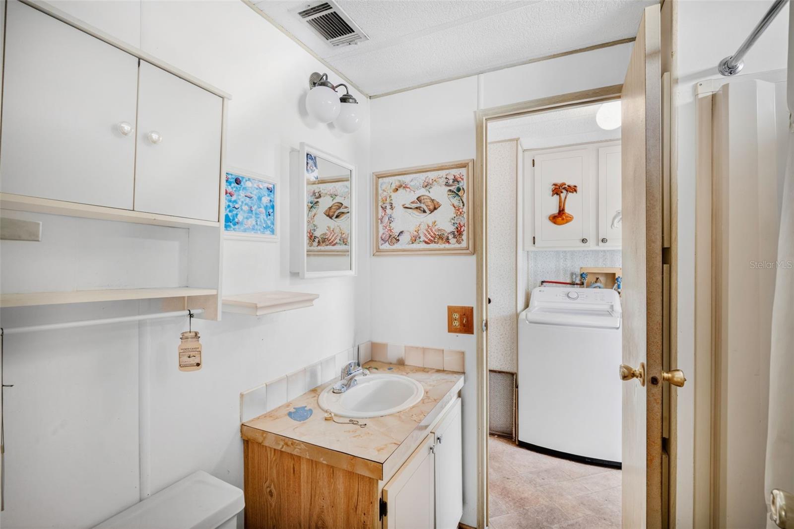 Image 13 of 25 For 8200 Archie Street