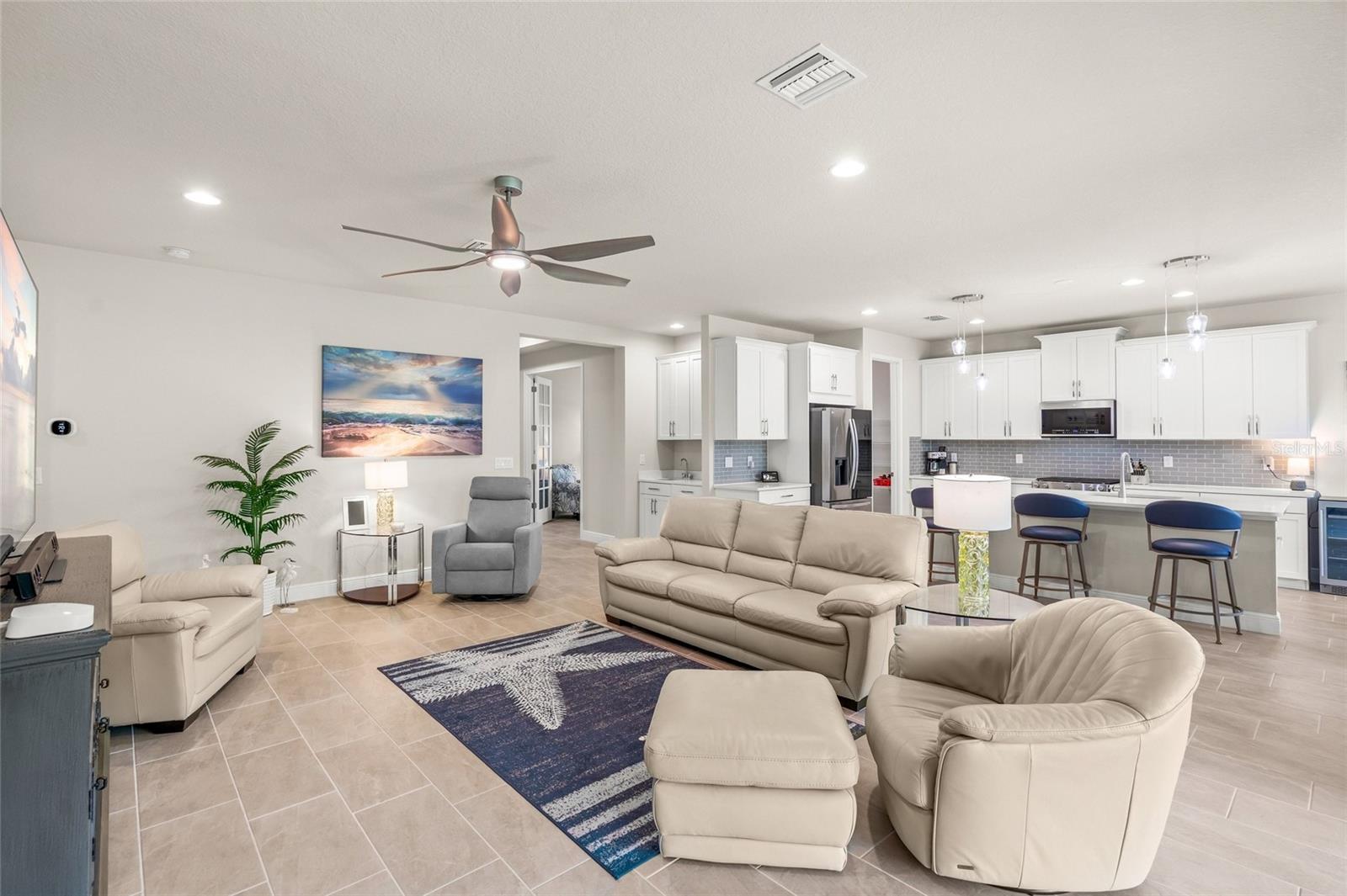 Image 15 of 61 For 8600 Sundance Loop