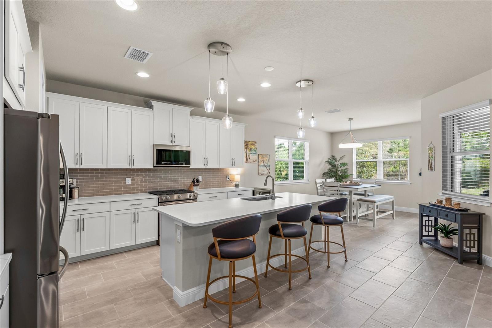 Image 6 of 61 For 8600 Sundance Loop