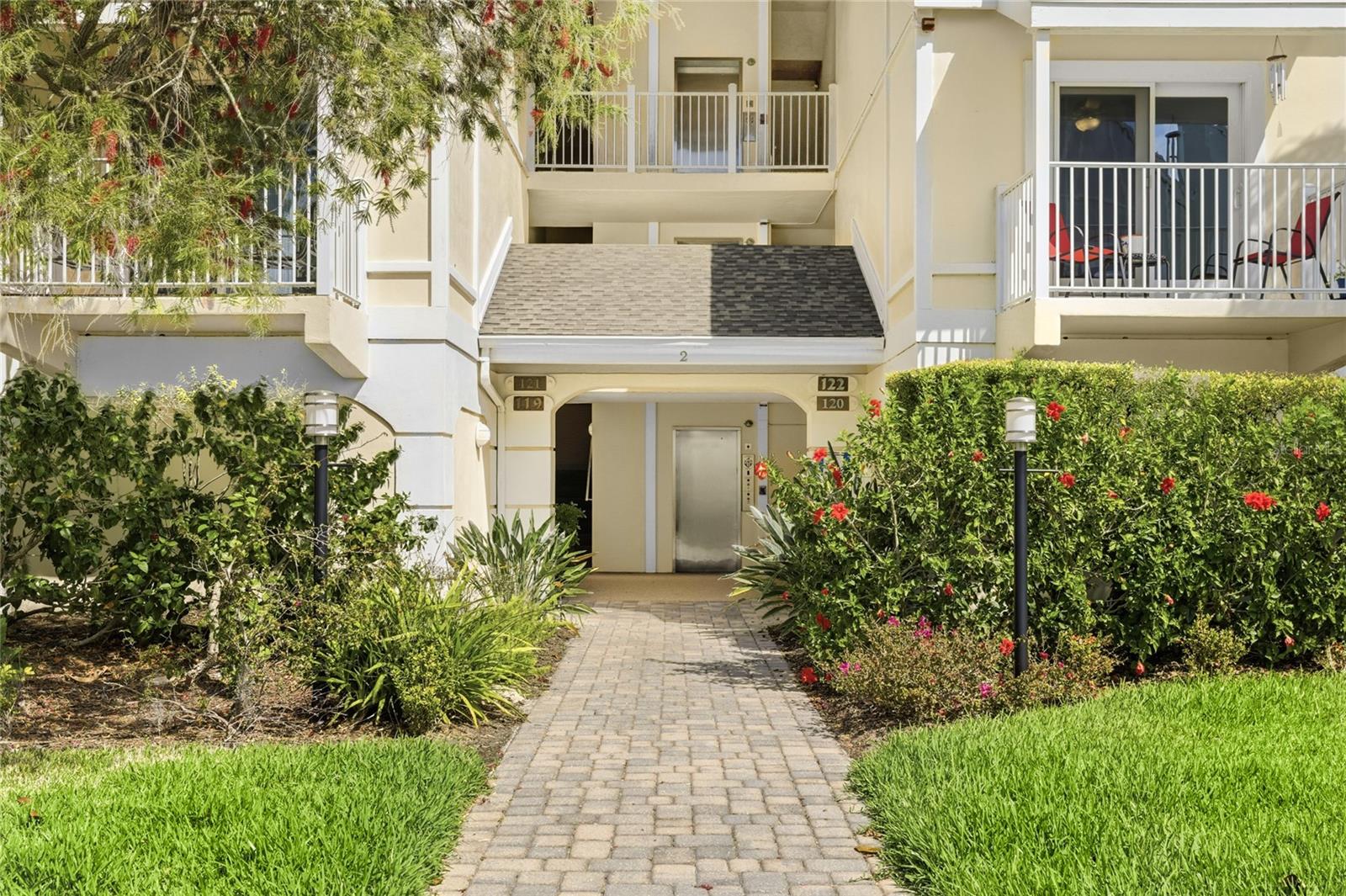 Image 36 of 57 For 120 Tidy Island Boulevard 120