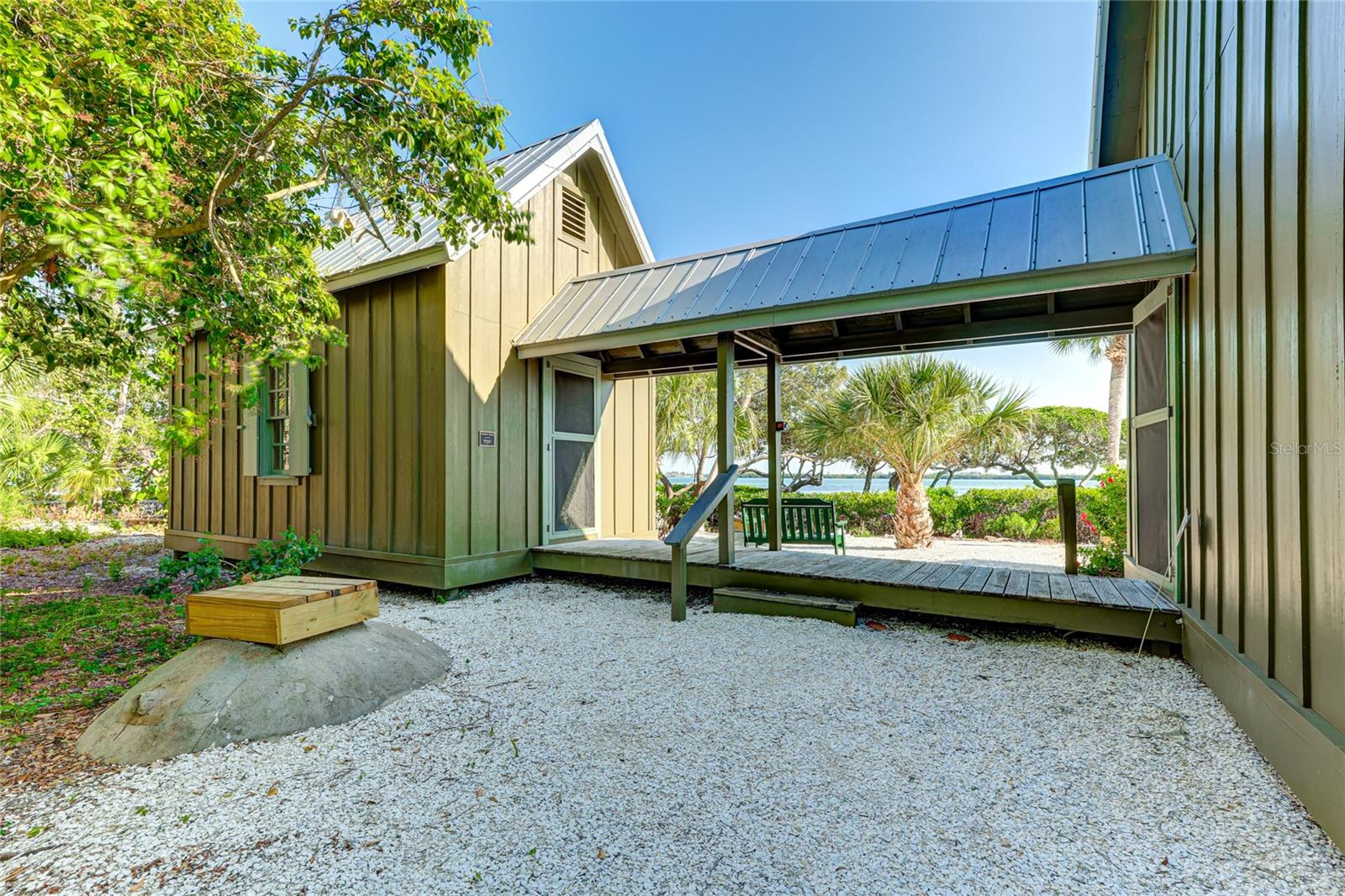 Image 48 of 57 For 120 Tidy Island Boulevard 120