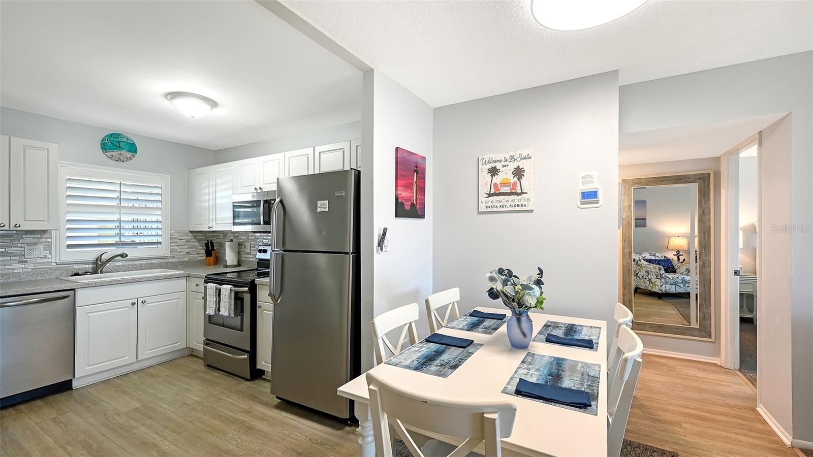 Image 8 of 28 For 901 Beach Road 205