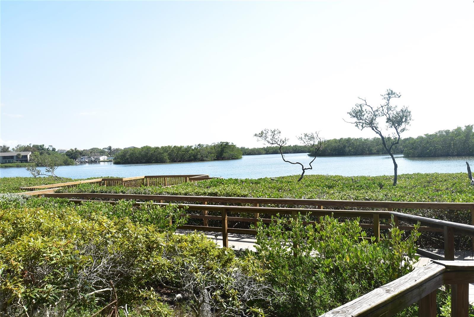 Image 11 of 31 For 1510 Pelican Point Dr  Ba168