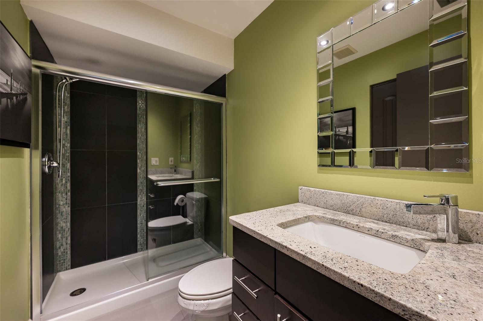 Image 23 of 29 For 3195 Windrush Bourne  36