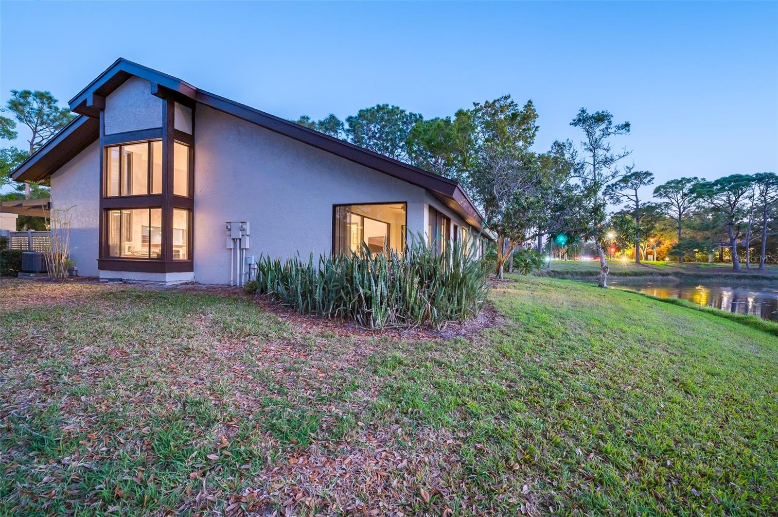 Image 26 of 29 For 3195 Windrush Bourne  36