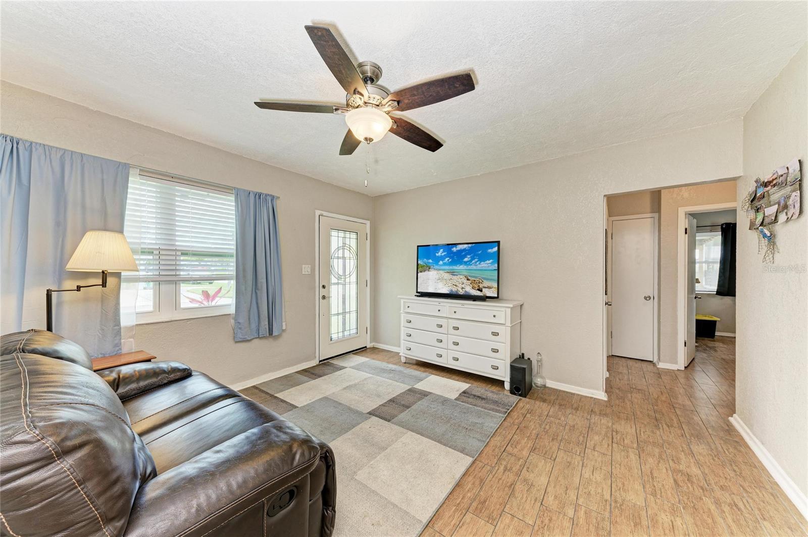 Image 14 of 48 For 1601 9th Street W