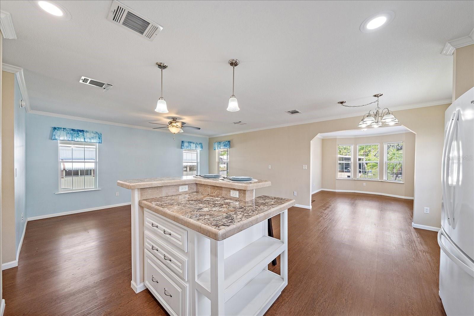 Image 6 of 35 For 40 Shady Lane 40