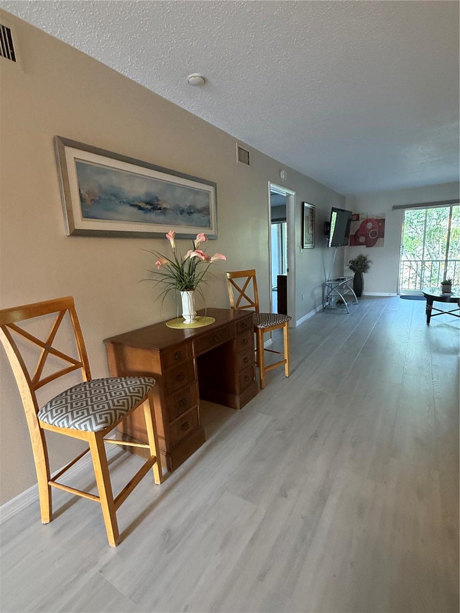 Image 10 of 50 For 3176 Lake Bayshore Drive 319