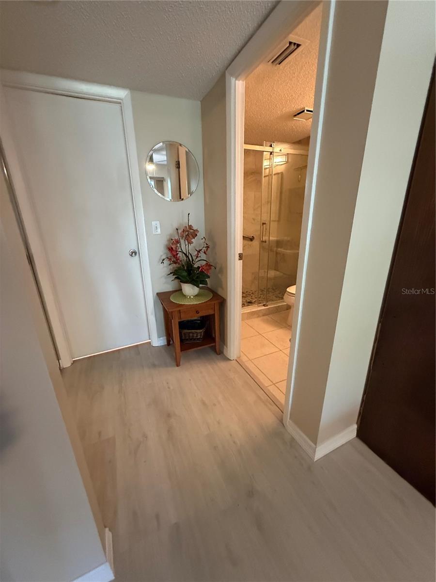 Image 17 of 50 For 3176 Lake Bayshore Drive 319