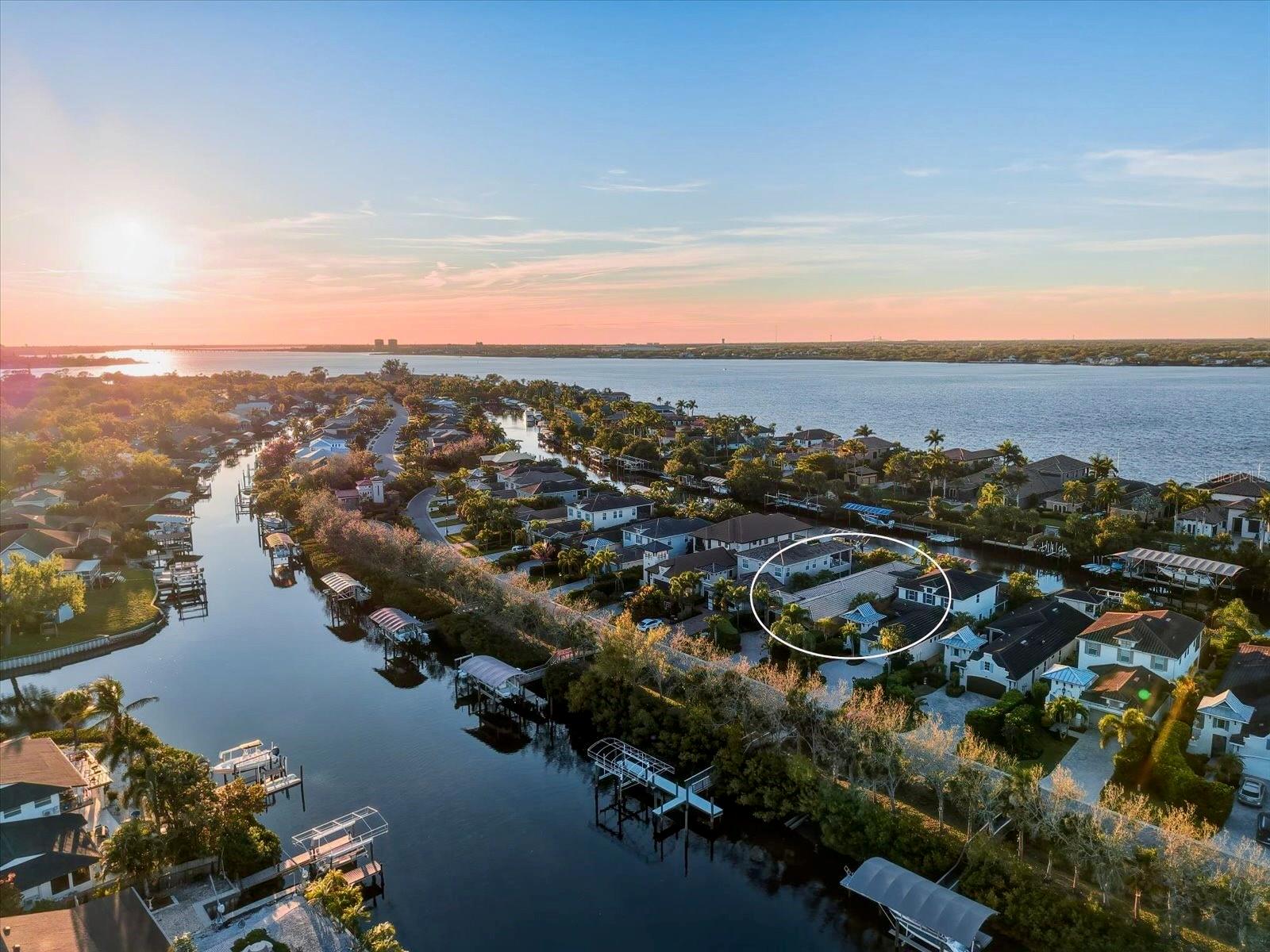 Image 45 of 50 For 4203 5th Avenue Ne