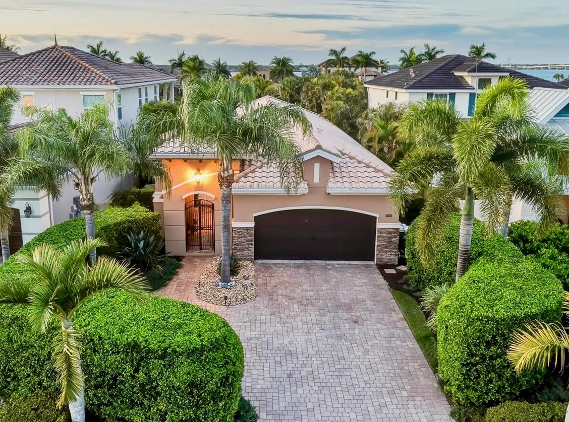 Image 5 of 50 For 4203 5th Avenue Ne