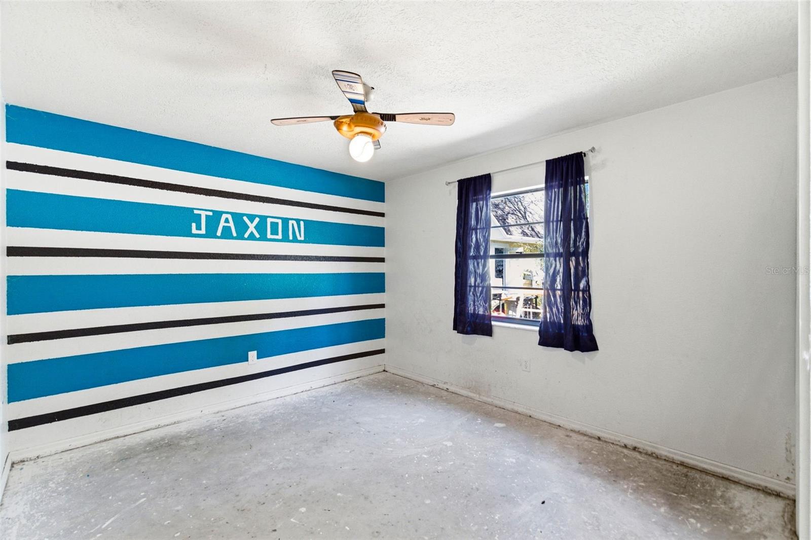 Listing photo id 9 for 18301 Branch Road