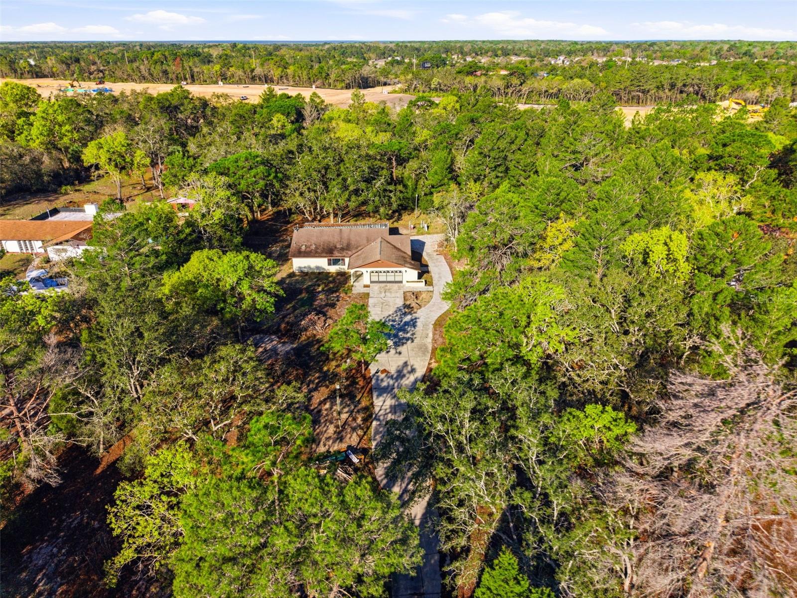 Listing photo id 19 for 18301 Branch Road