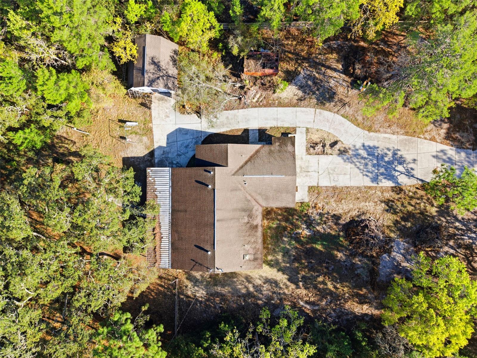 Listing photo id 21 for 18301 Branch Road