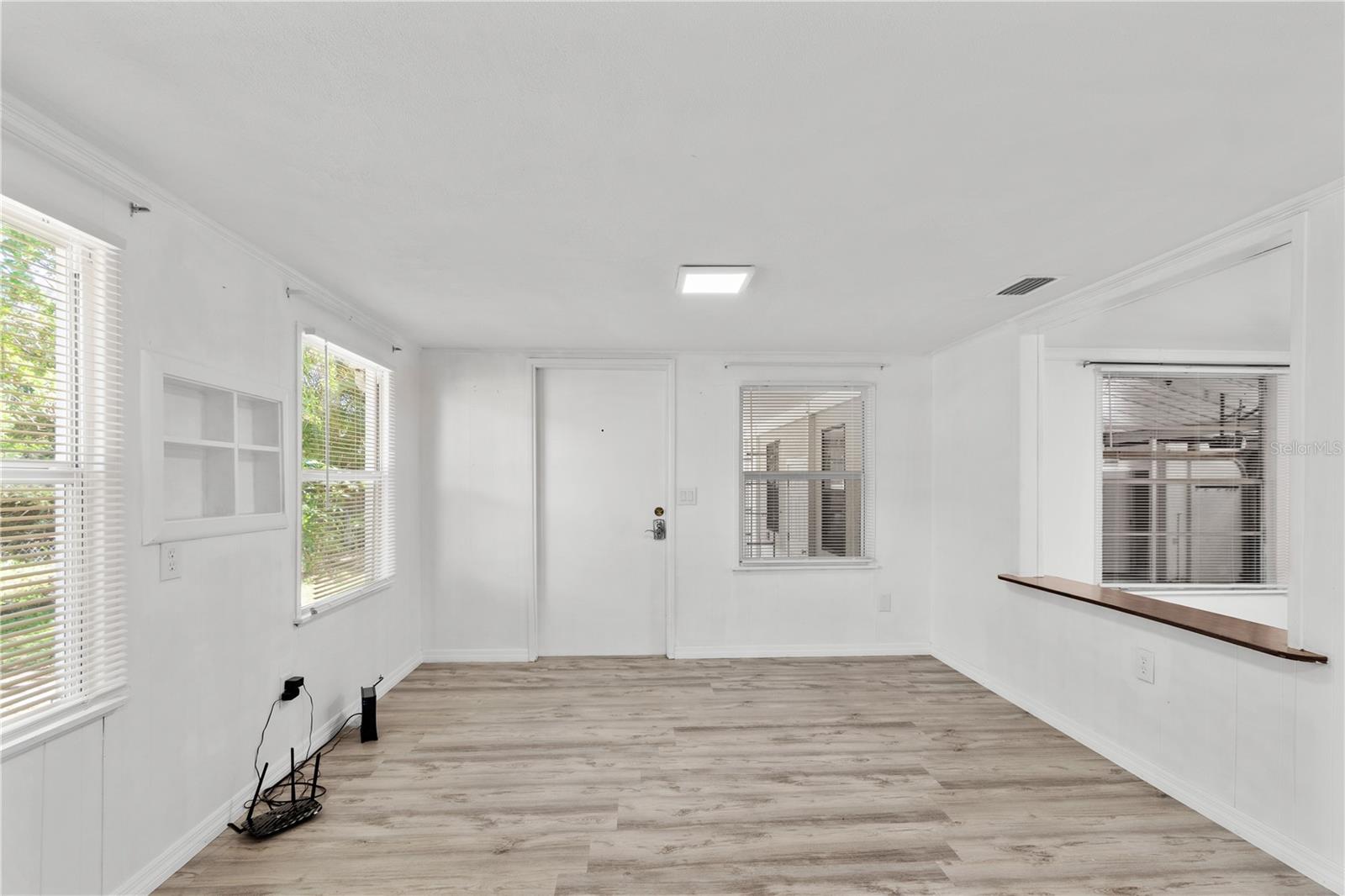 Image 20 of 79 For 2303 45th Street E