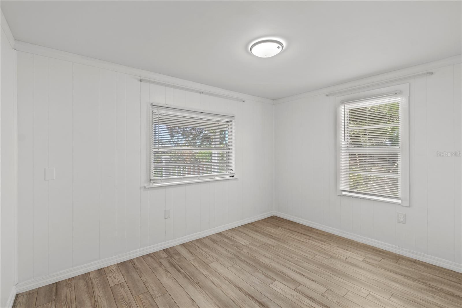 Image 28 of 79 For 2303 45th Street E