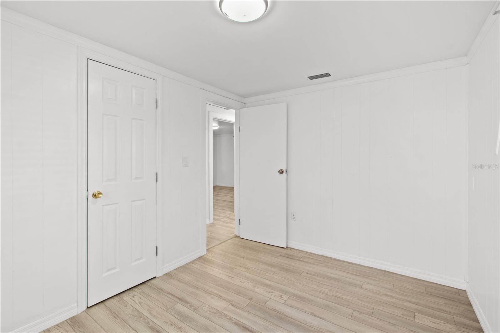 Image 30 of 79 For 2303 45th Street E