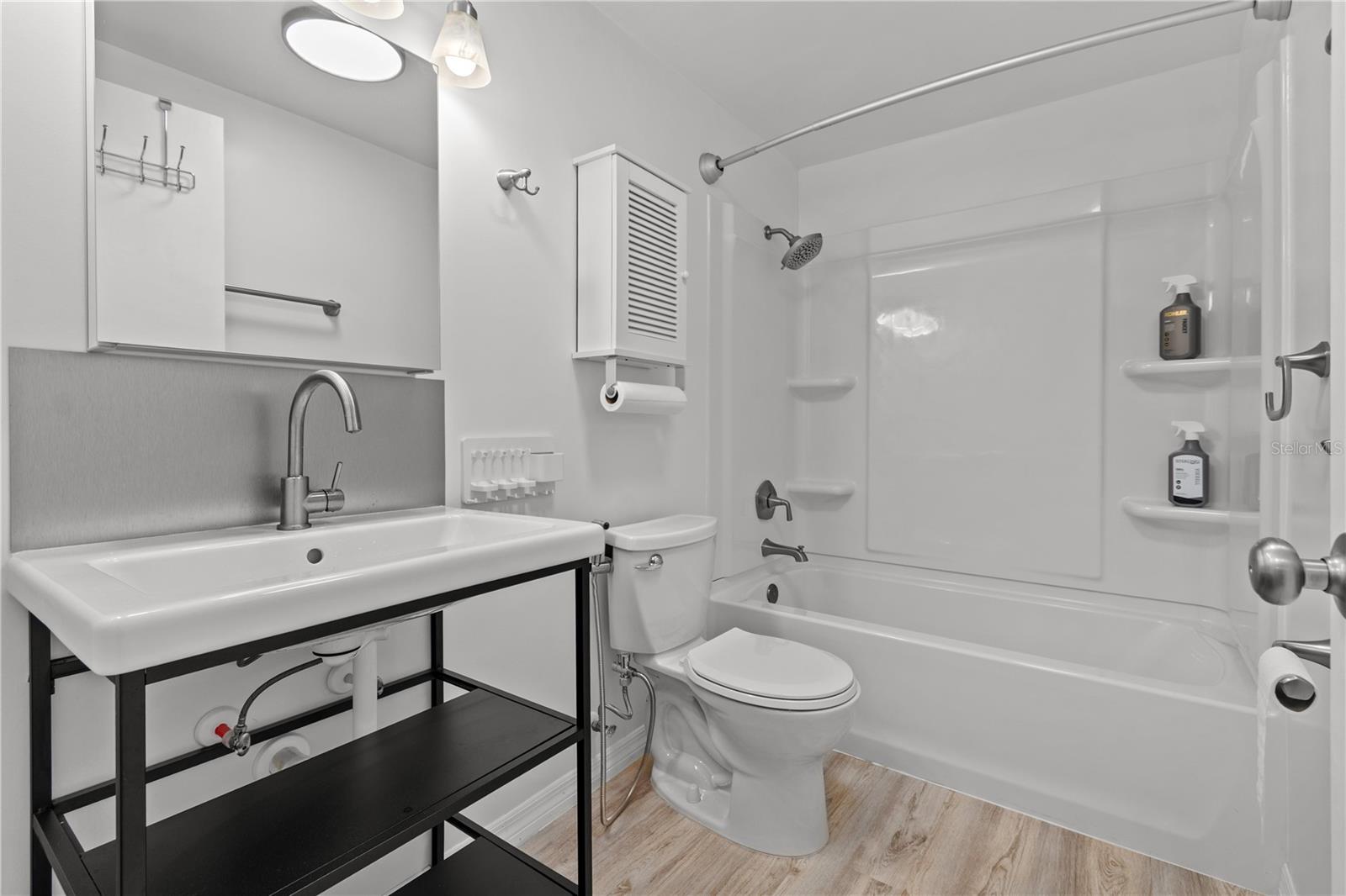 Image 37 of 79 For 2303 45th Street E