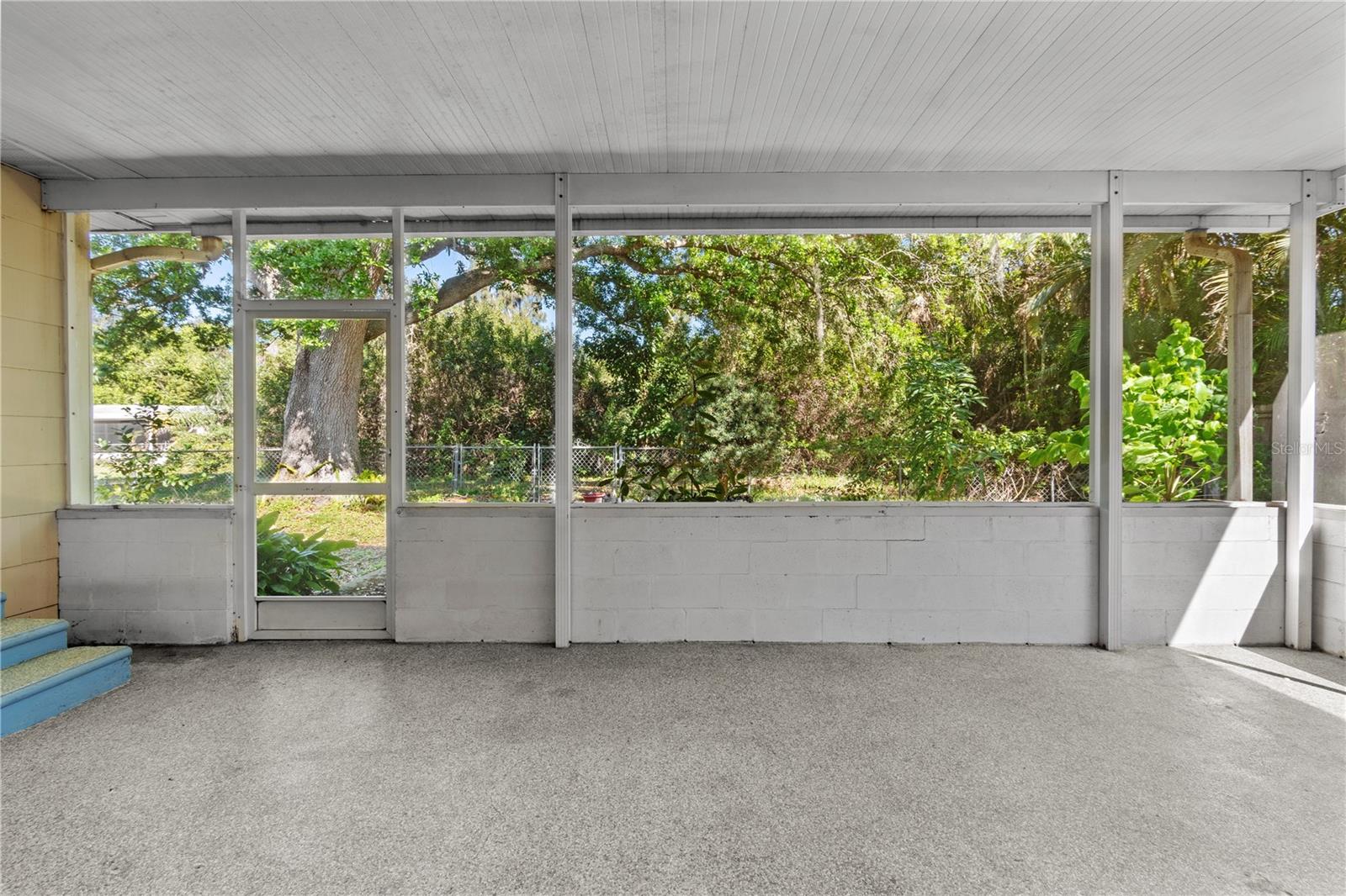 Image 42 of 79 For 2303 45th Street E