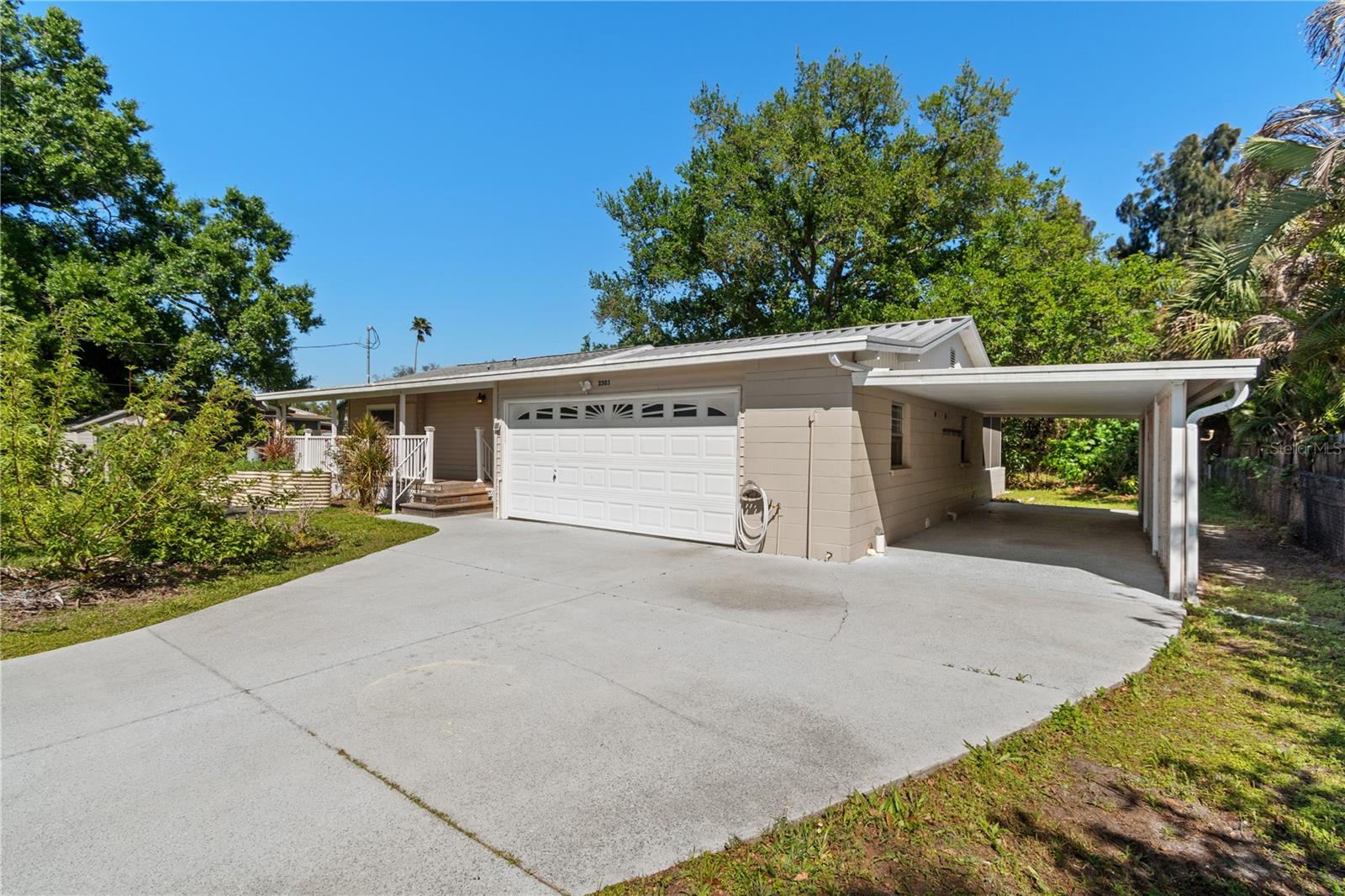 Image 6 of 79 For 2303 45th Street E