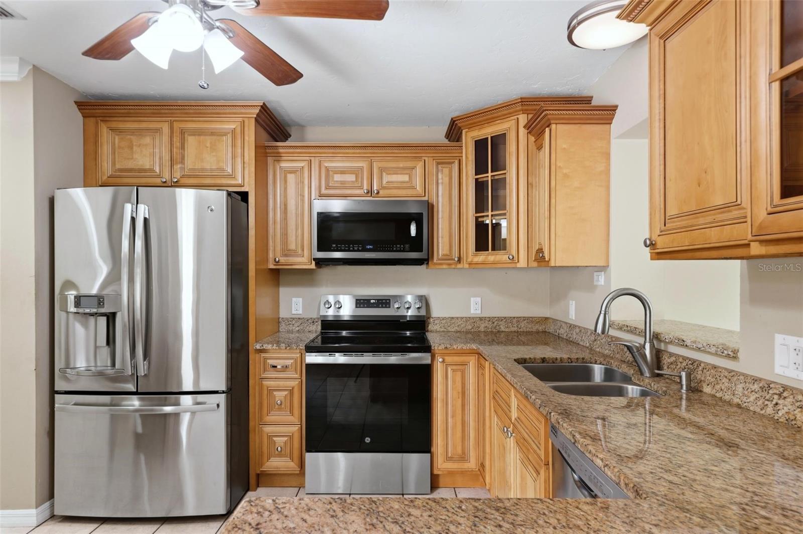 Image 4 of 35 For 3413 51st Avenue Circle W 205