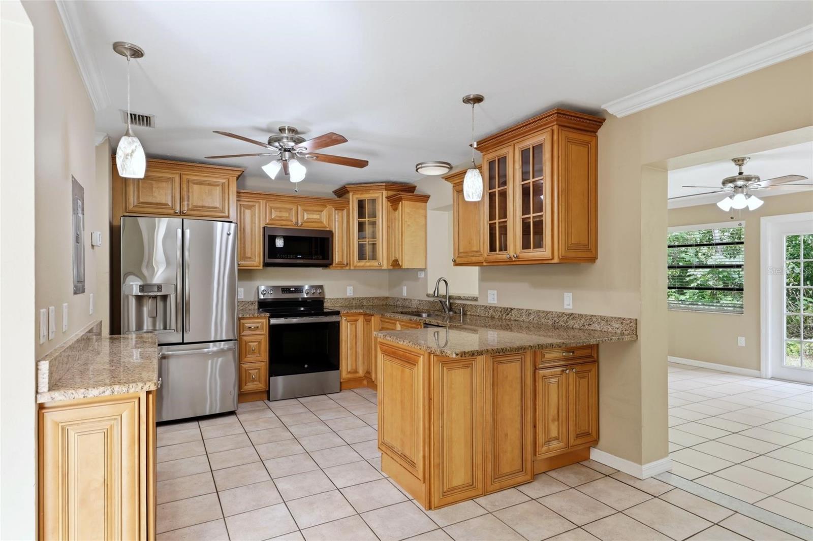 Image 7 of 35 For 3413 51st Avenue Circle W 205