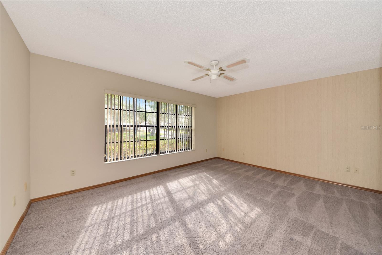 Image 14 of 39 For 1316 Riverview Circle