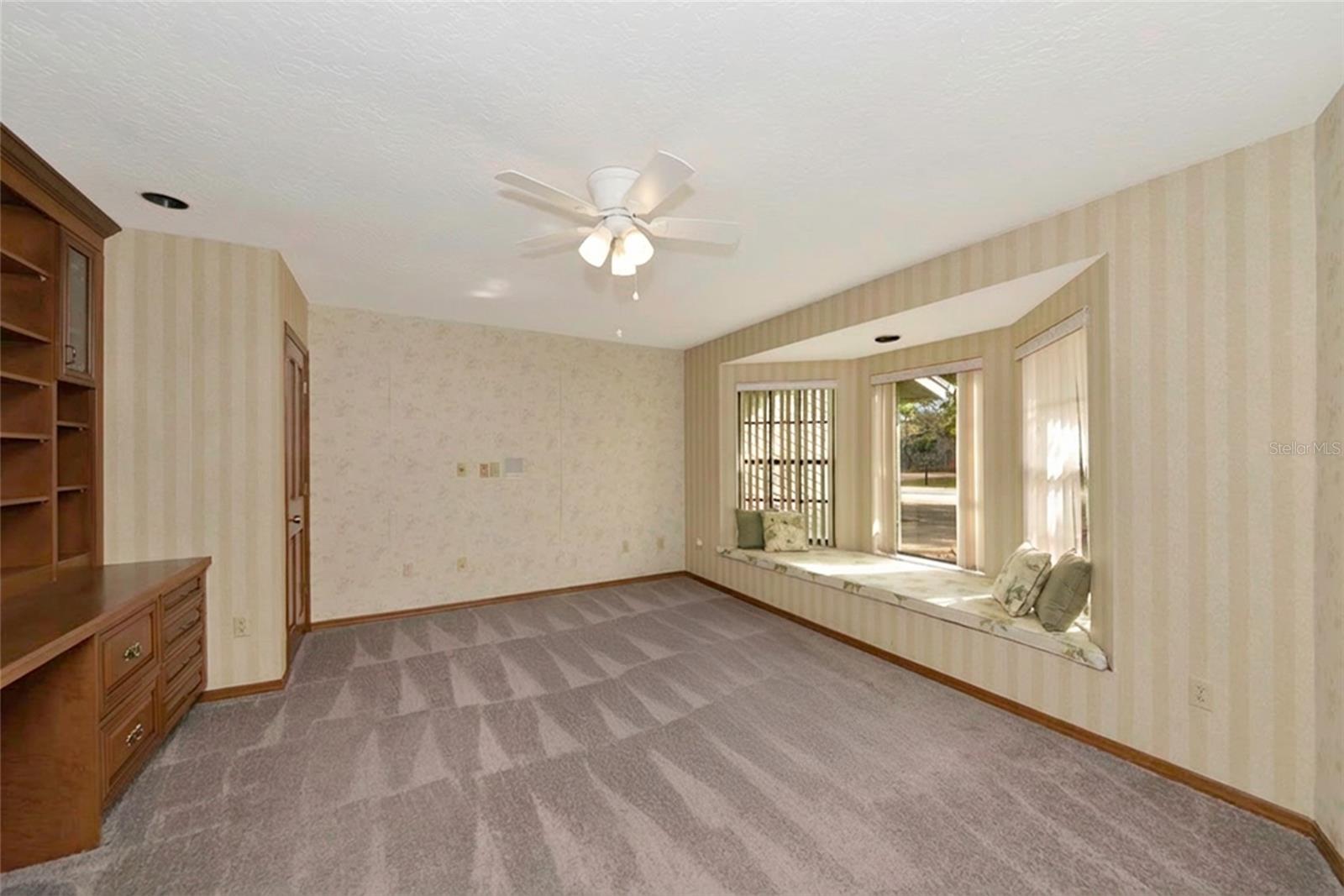 Image 17 of 39 For 1316 Riverview Circle