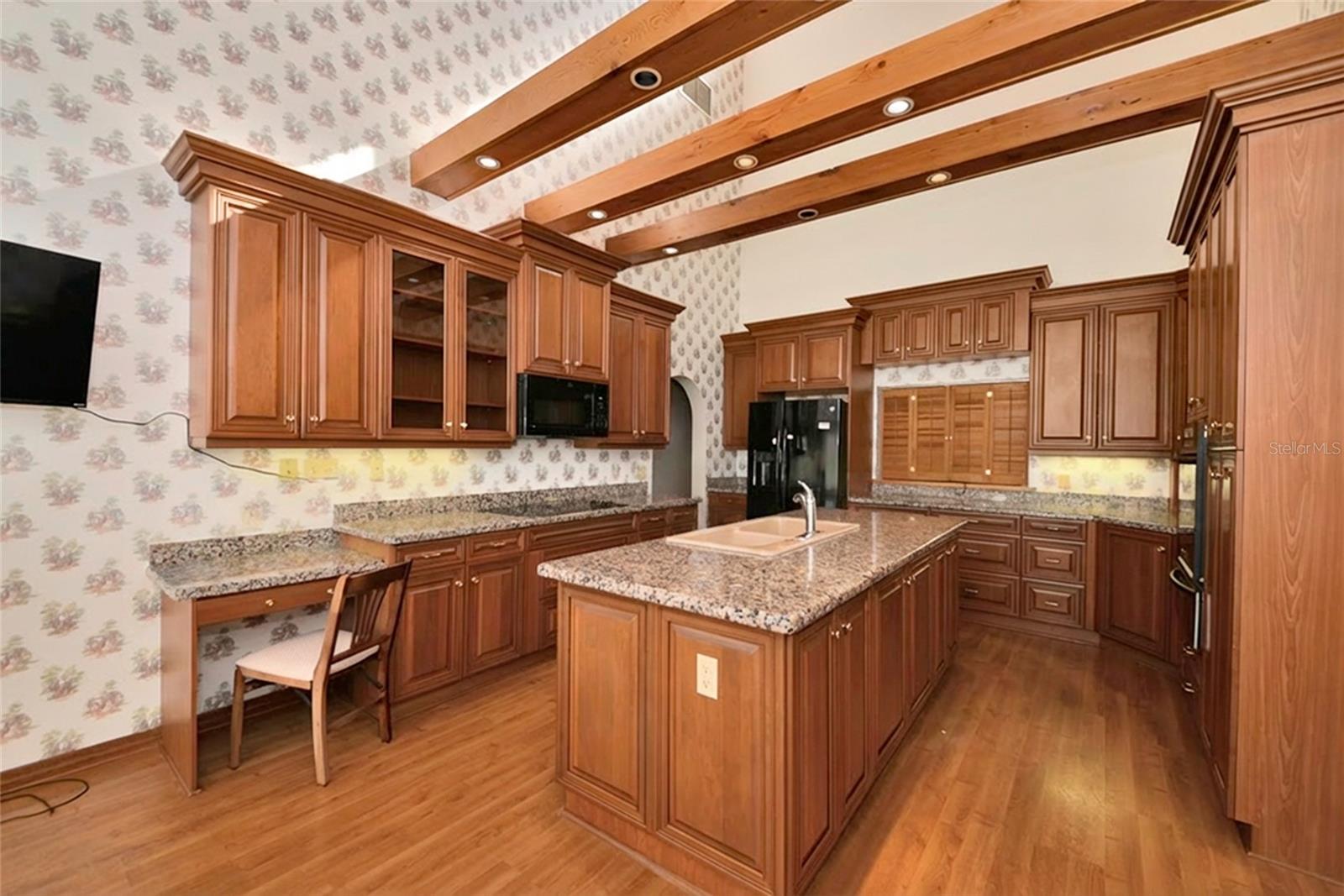 Image 19 of 39 For 1316 Riverview Circle