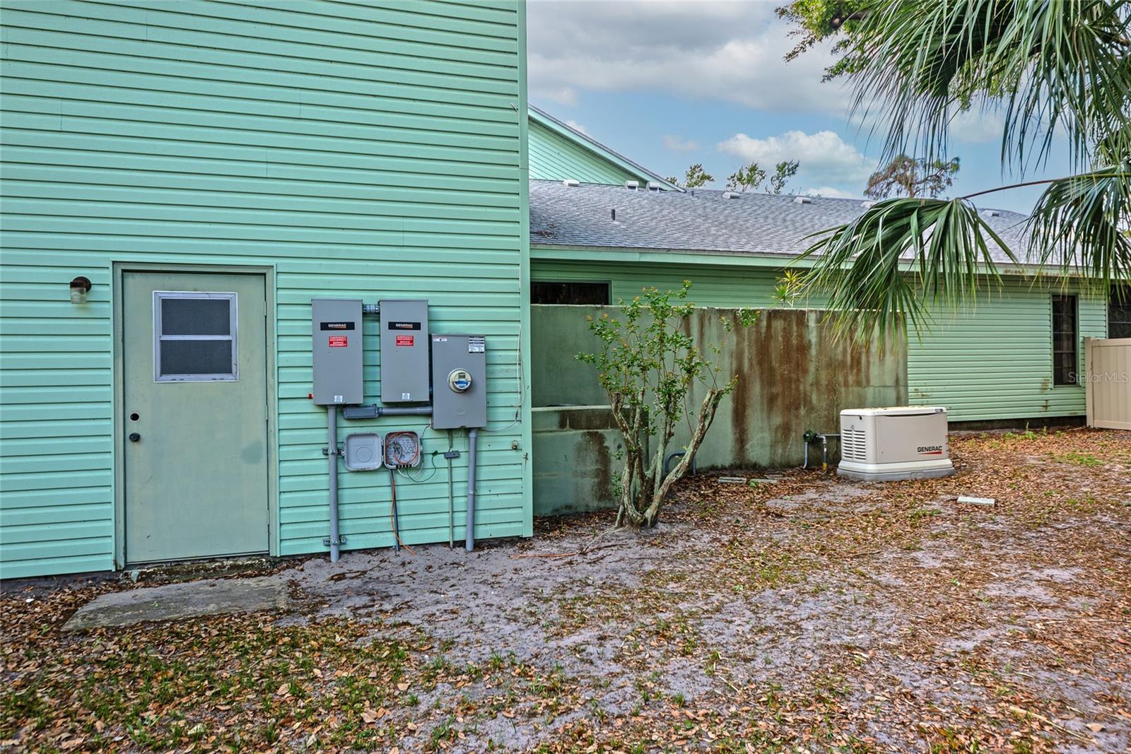 Image 37 of 39 For 1316 Riverview Circle