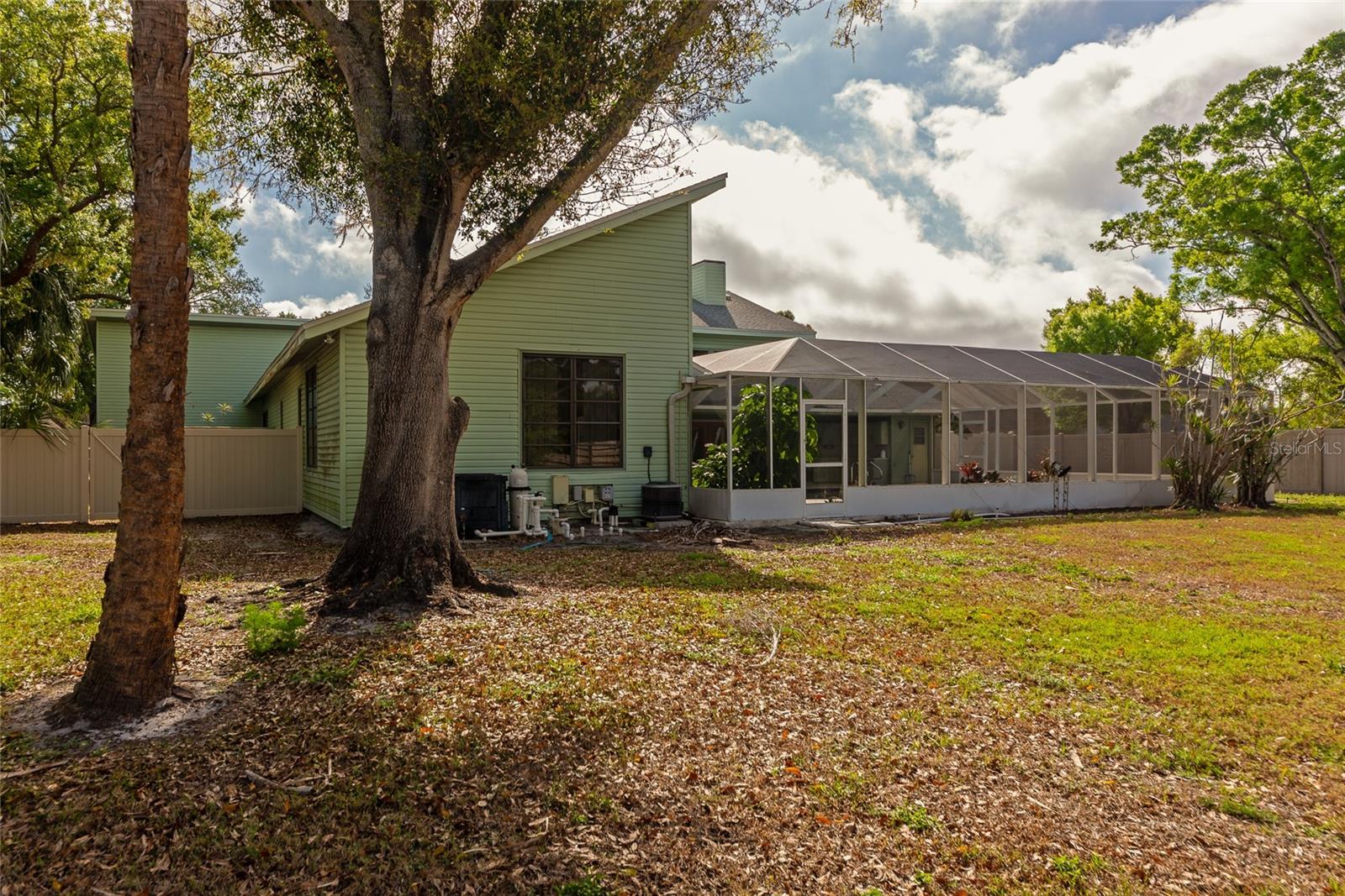 Image 38 of 39 For 1316 Riverview Circle