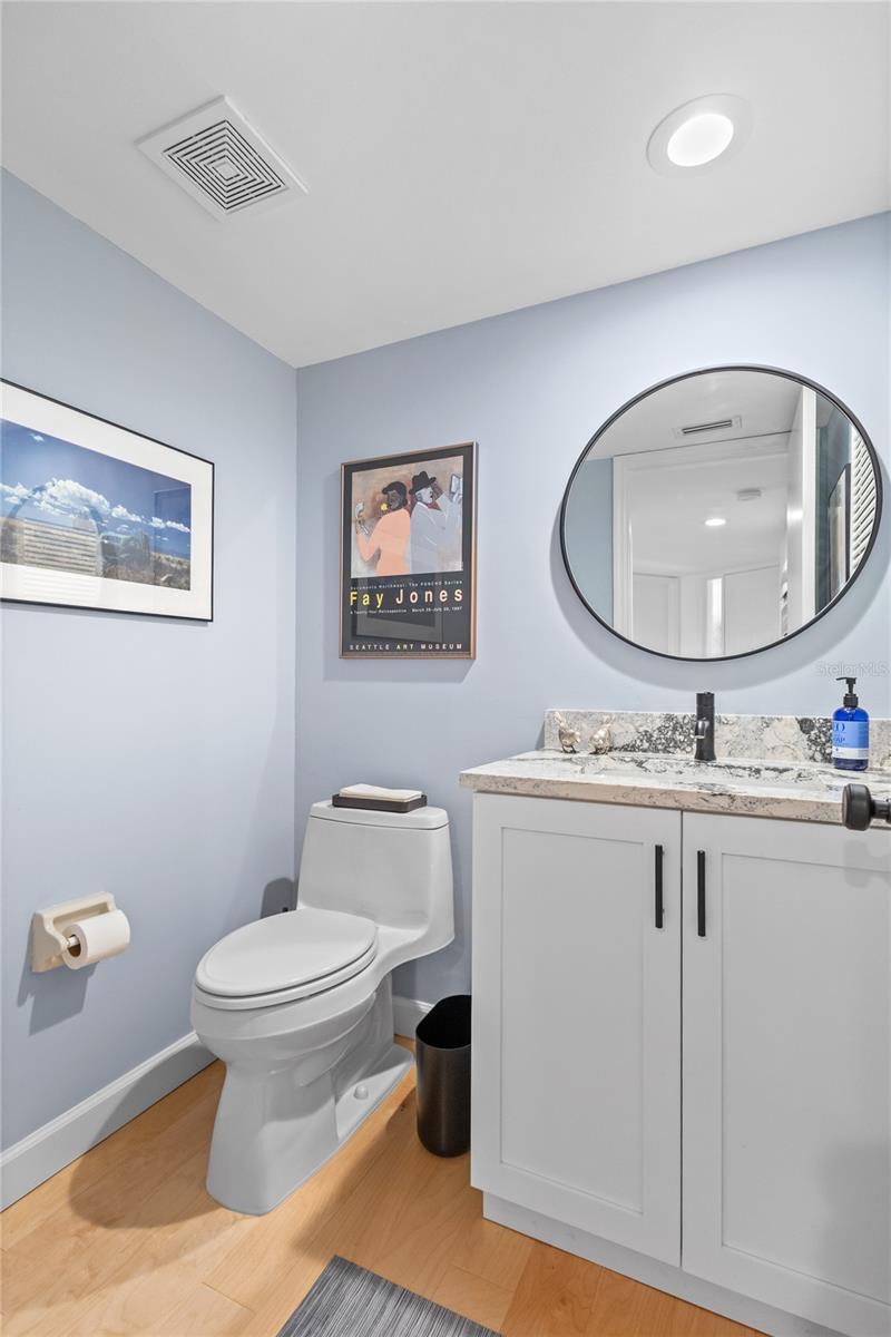 Image 22 of 33 For 5226 Landings Boulevard 102