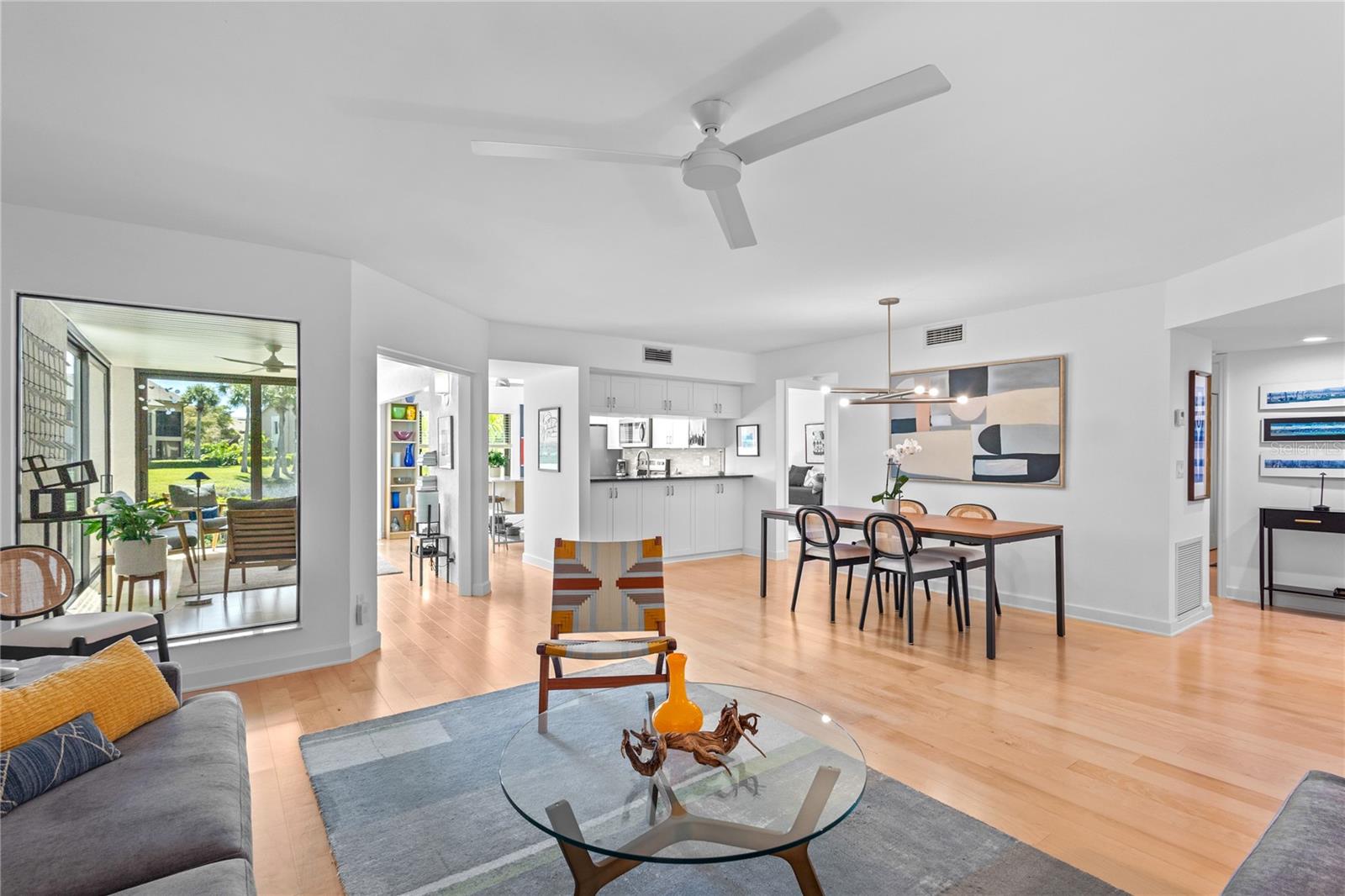 Image 5 of 33 For 5226 Landings Boulevard 102