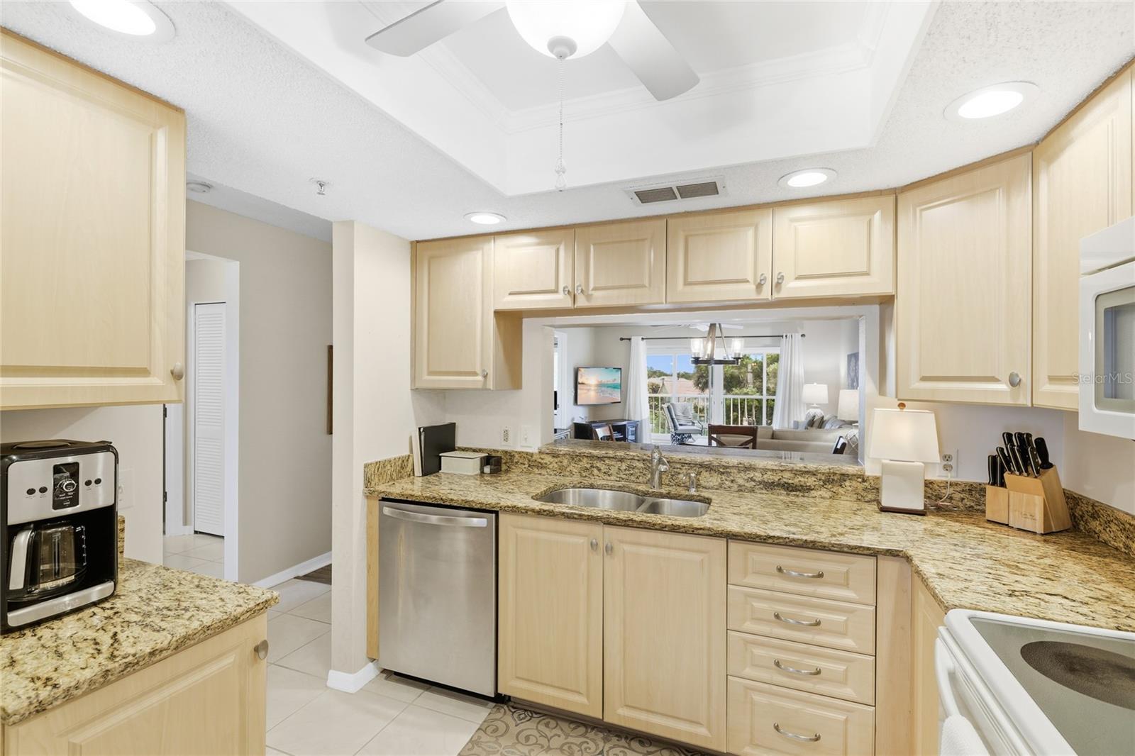 Image 12 of 38 For 6501 Stone River Road 302