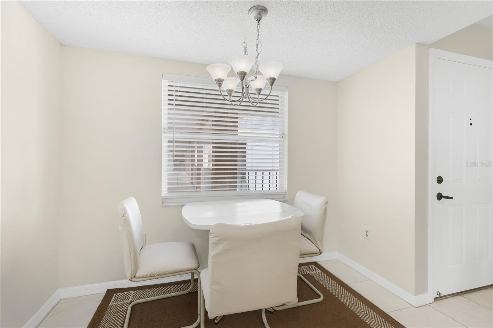 Image 13 of 38 For 6501 Stone River Road 302