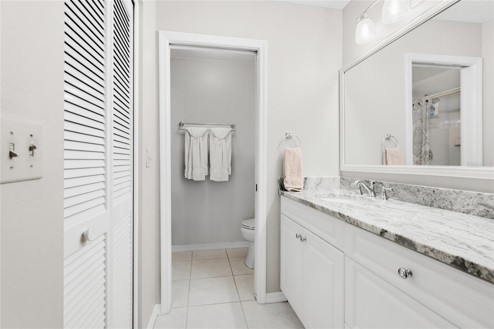 Image 17 of 38 For 6501 Stone River Road 302