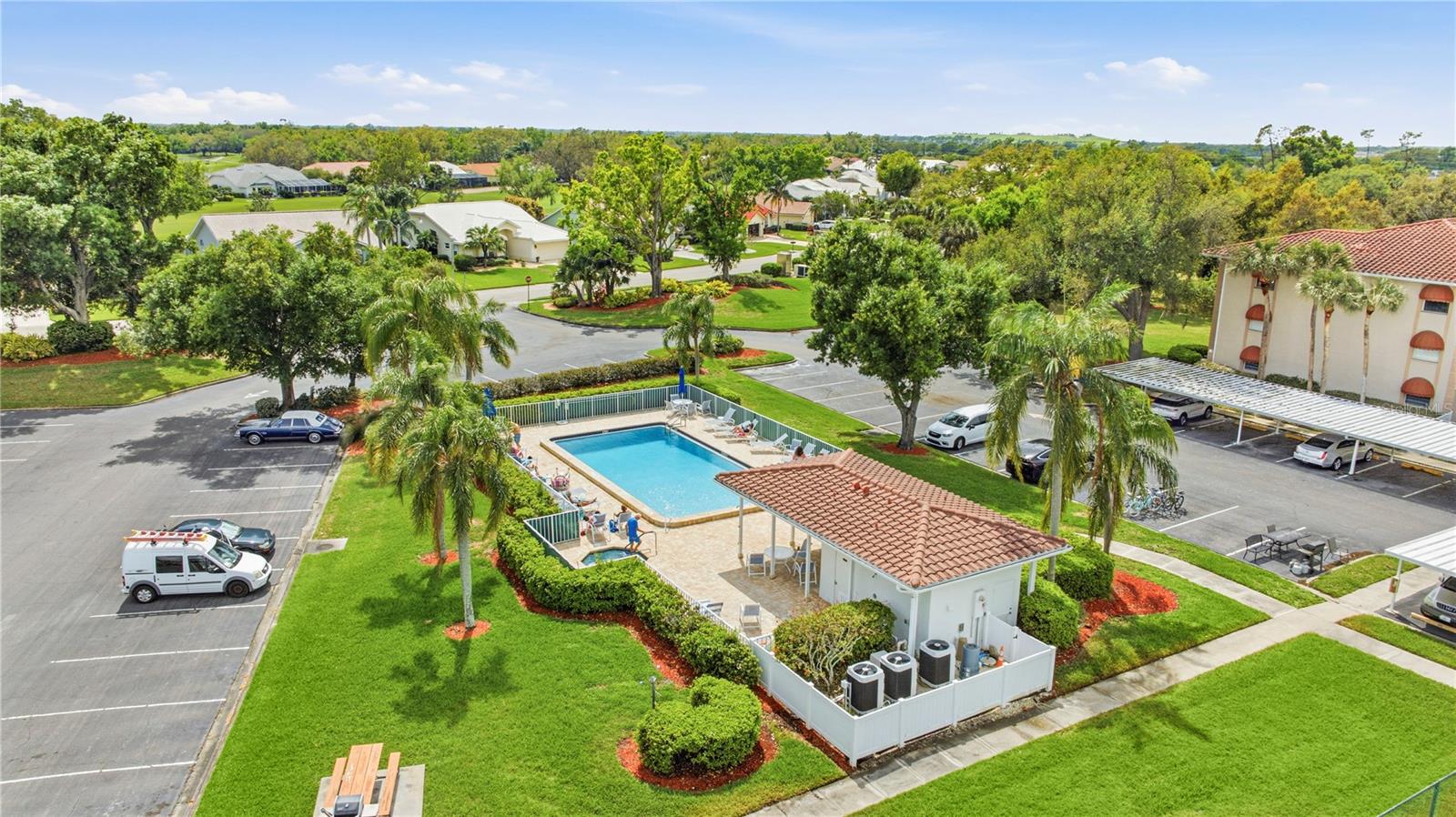 Image 28 of 38 For 6501 Stone River Road 302