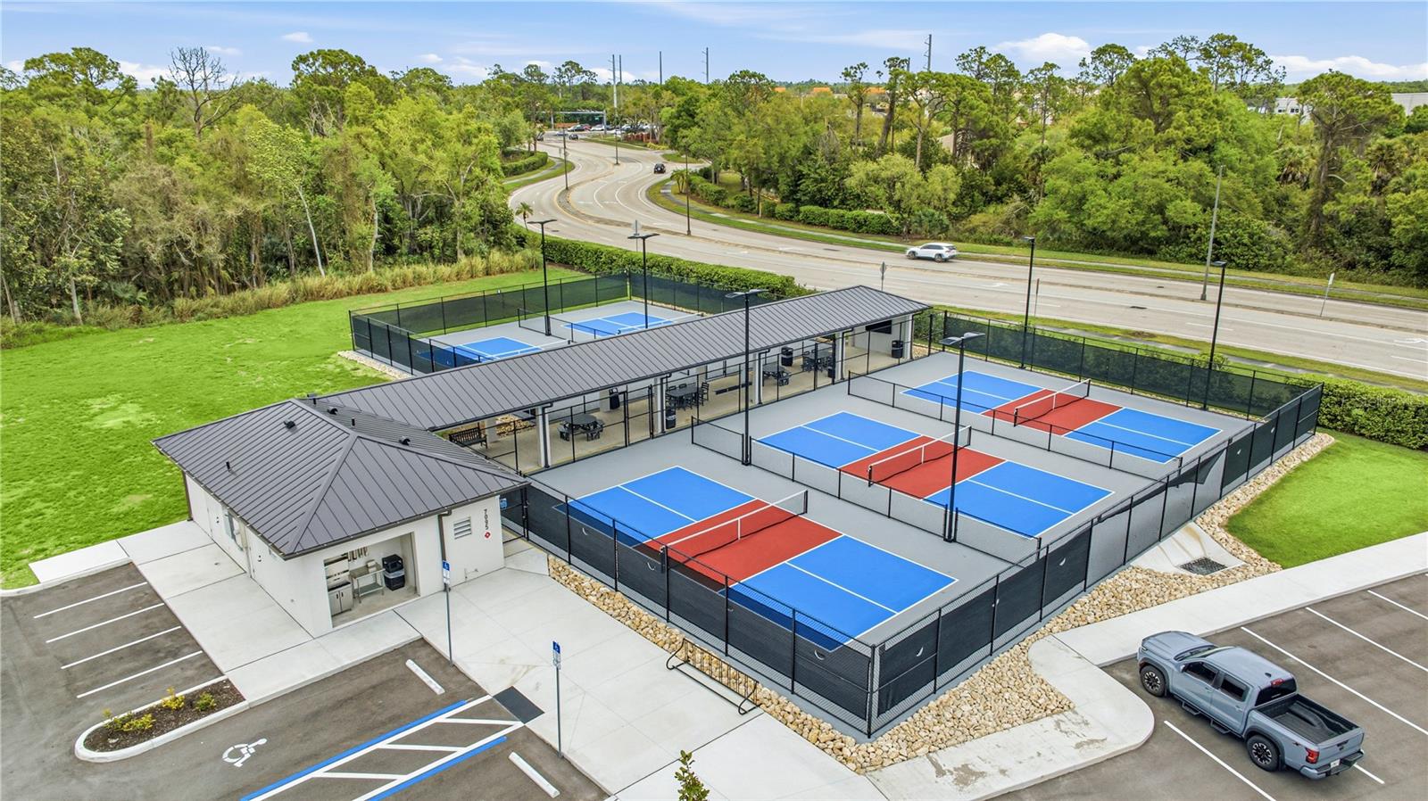 Image 34 of 38 For 6501 Stone River Road 302